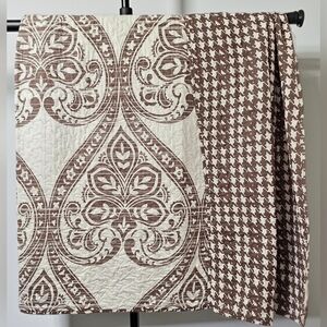 Chic Home Design Brown & White Geometric Quilted [Blanket/Comforter]
